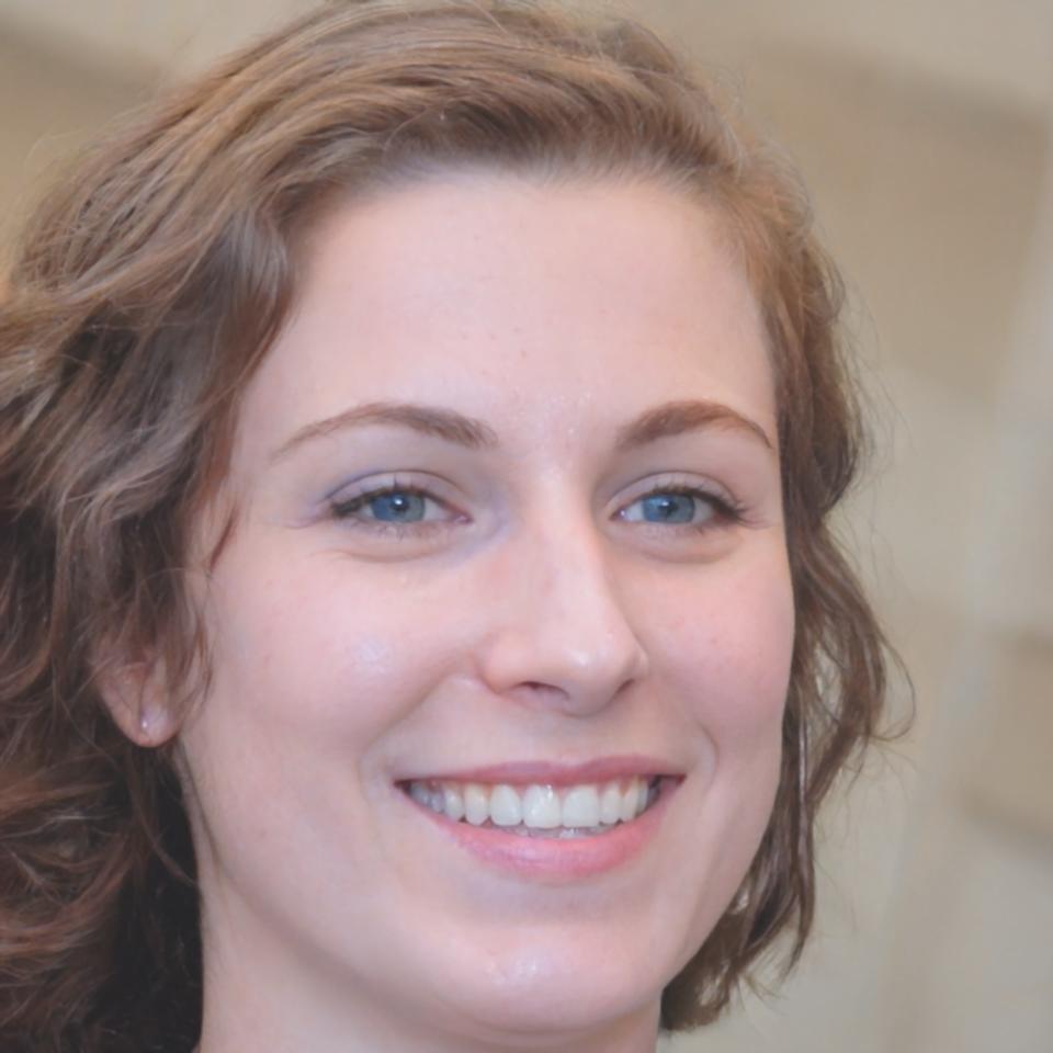 Sienna Pemberton, financial analyst